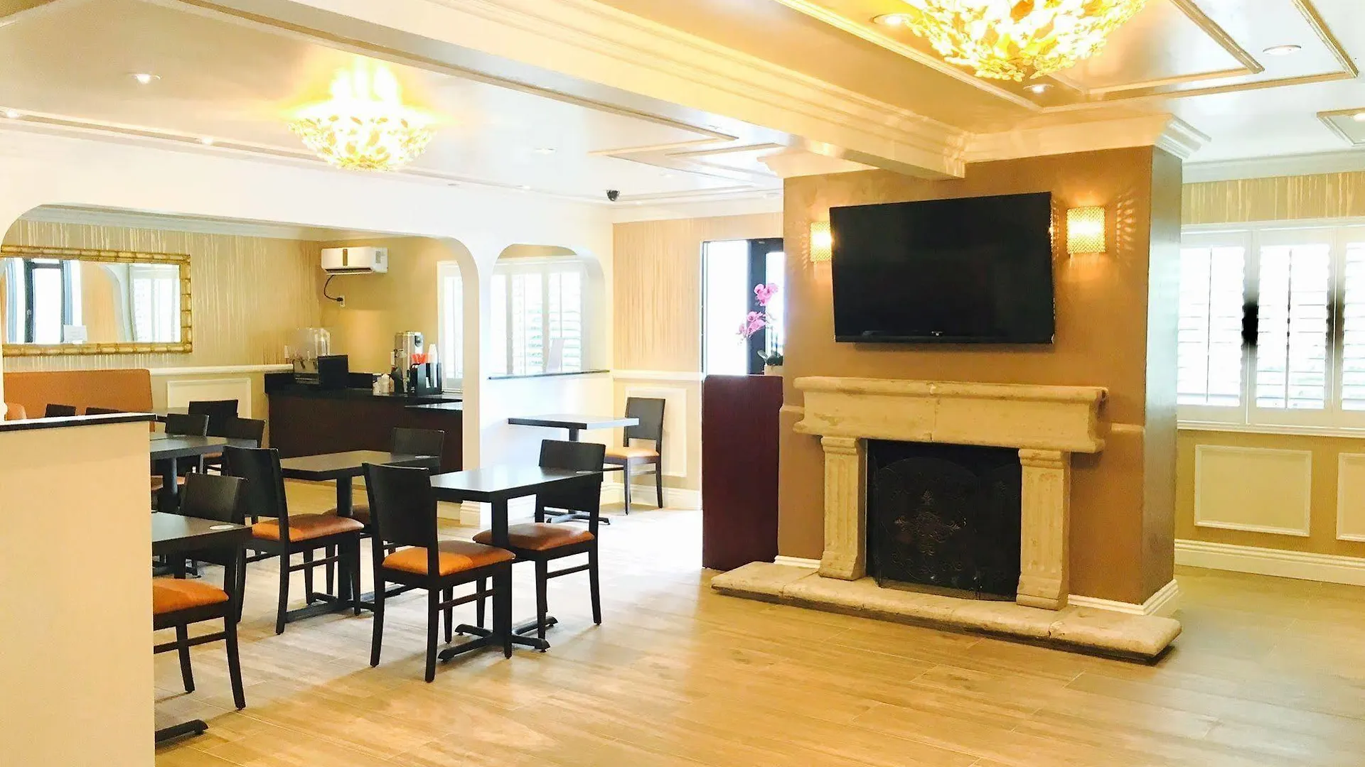 The Lemon Tree Hotel Anaheim 3*,  Estados Unidos