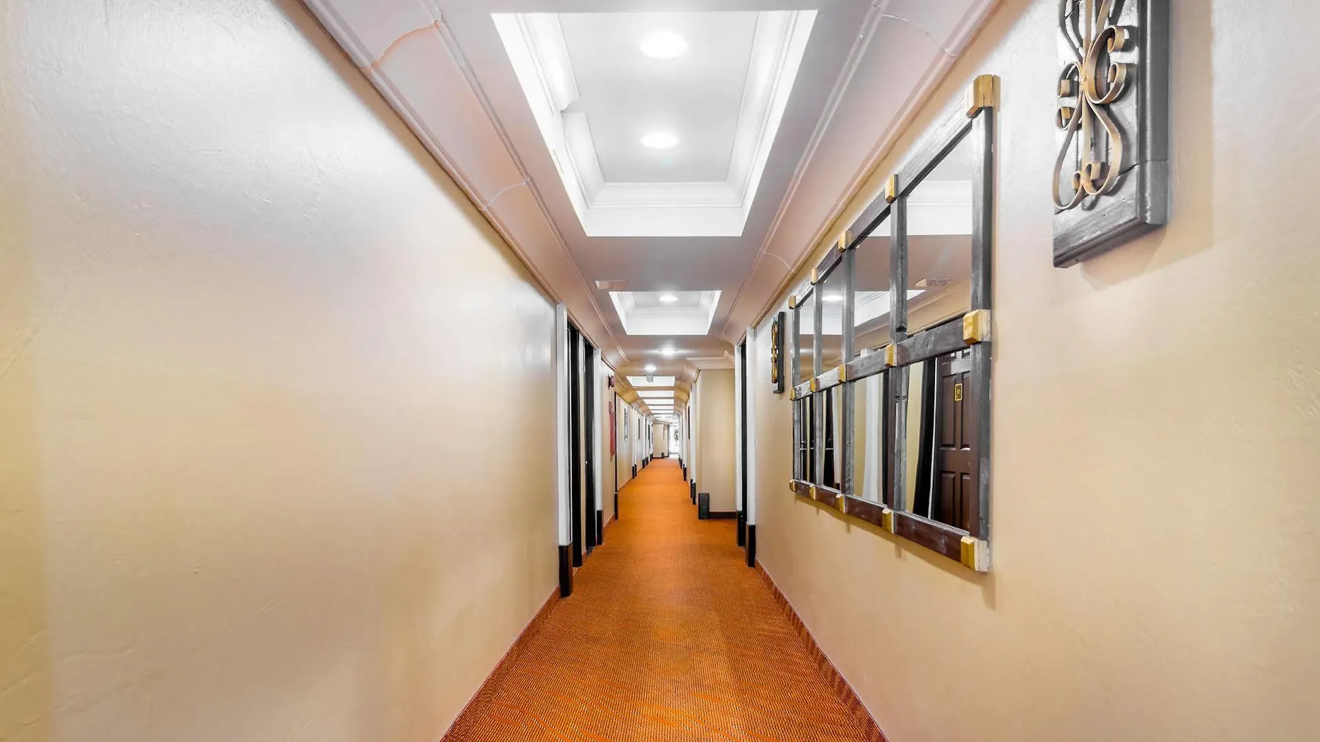 The Lemon Tree Hotel Anaheim