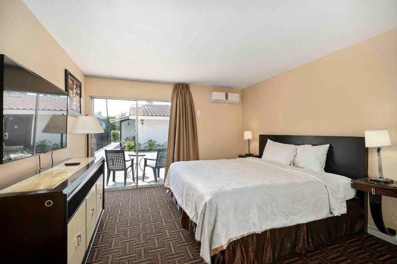 The Lemon Tree Hotel Anaheim